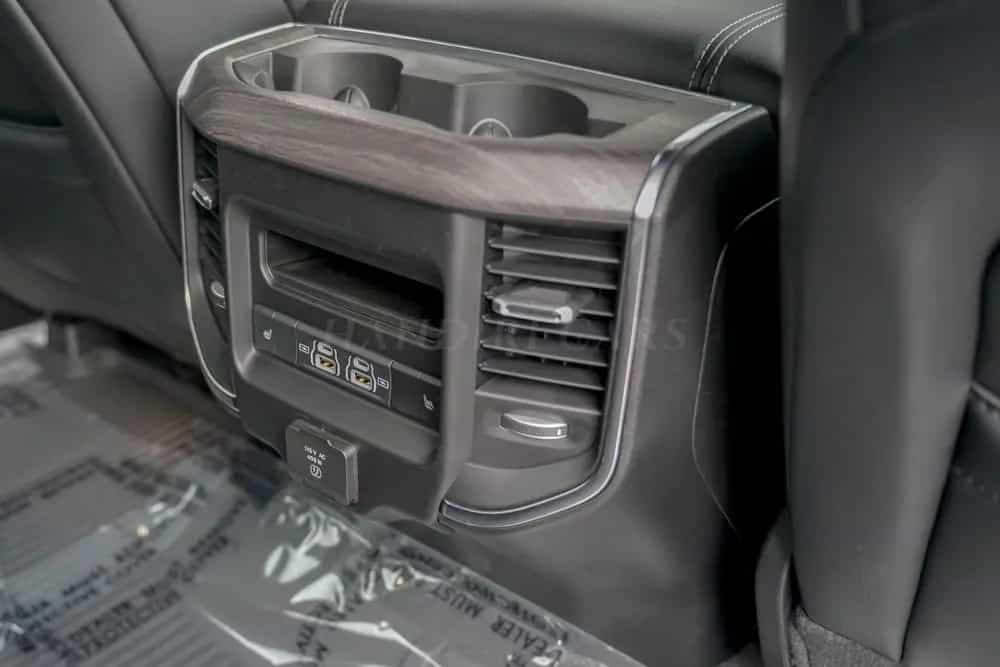Dodge 2026 RAM 1500 Laramie €68500 +LEVEL 2 EQUIPMENT null-photo-31