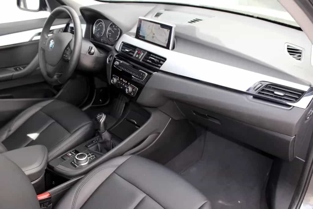 BMW X1 sDrive18d Advantage NAVIGATION PDC AHK LED 08/2020-photo-11