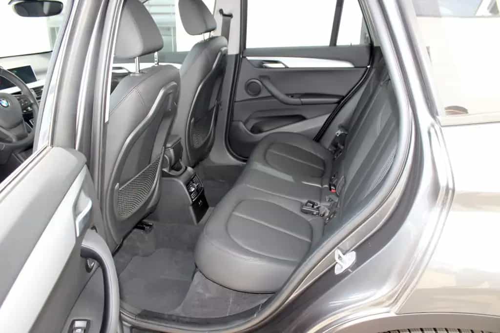 BMW X1 sDrive18d Advantage NAVIGATION PDC AHK LED 08/2020-photo-20