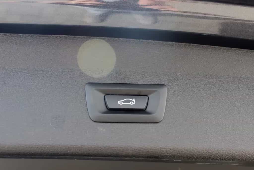 BMW X1 sDrive18d Advantage NAVIGATION PDC AHK LED 08/2020-photo-23