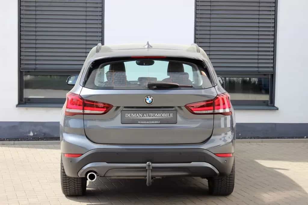 BMW X1 sDrive18d Advantage NAVIGATION PDC AHK LED 08/2020-photo-4