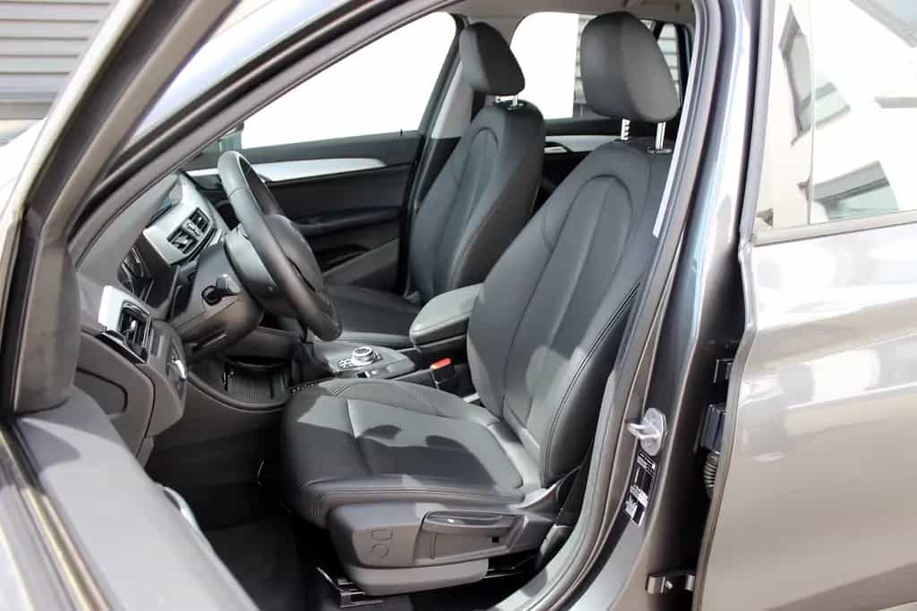 BMW X1 sDrive18d Advantage NAVIGATION PDC AHK LED 08/2020-photo-7