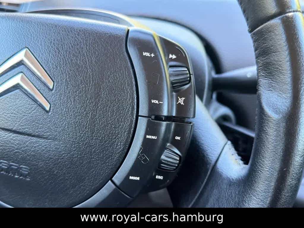 Citroën C4 Lim. VTR Plus KLIMA*TEMPOMAT*AHK*AUTOMATIK* 04/2009-photo-24