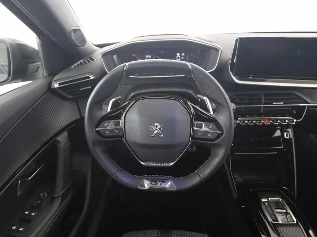 Peugeot 2008 1.5 BlueHDi GT Schiebedach ACC Kamera LED 01/2023-photo-11