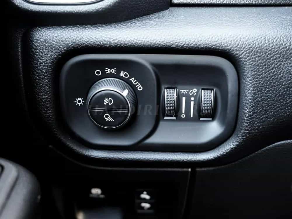 Dodge 2026 RAM 1500 Night !5.7L V8 HEMI! € 63000 null-photo-21