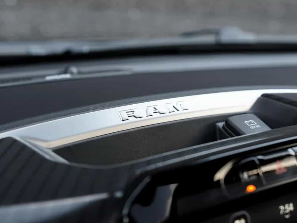Dodge 2026 RAM 1500 Night !5.7L V8 HEMI! € 63000 null-photo-28