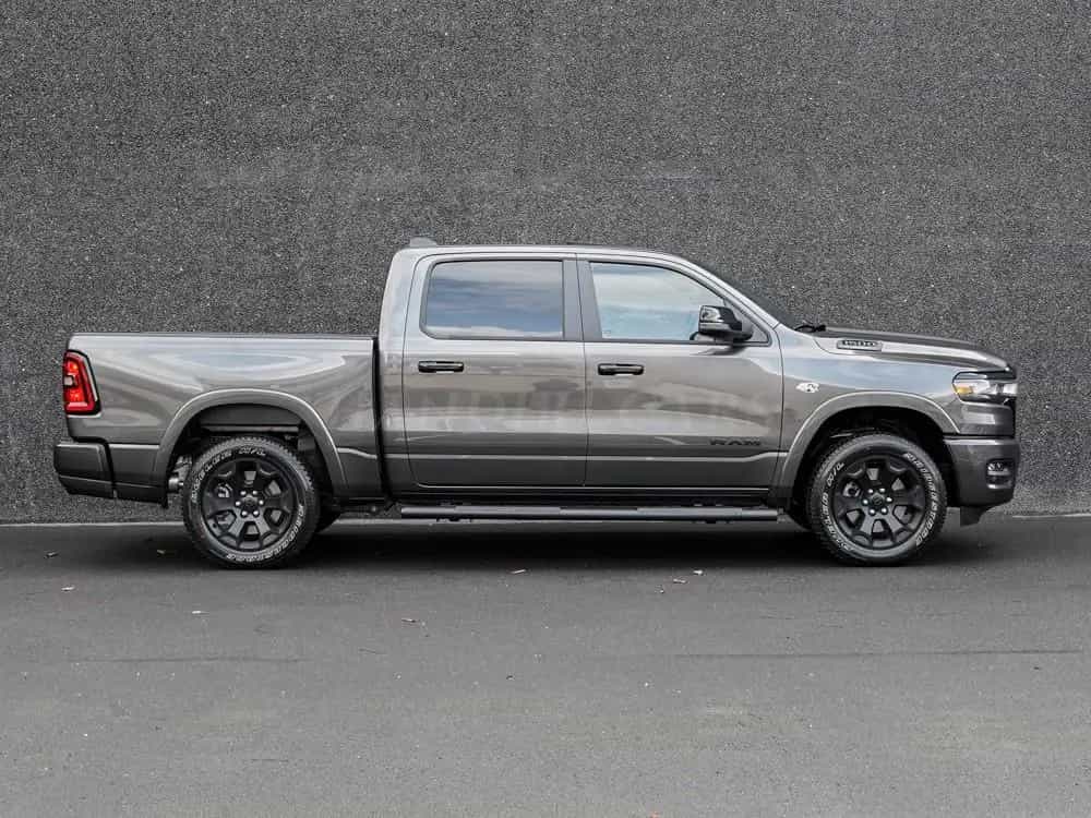 Dodge 2026 RAM 1500 Night !5.7L V8 HEMI! € 63000 null-photo-3