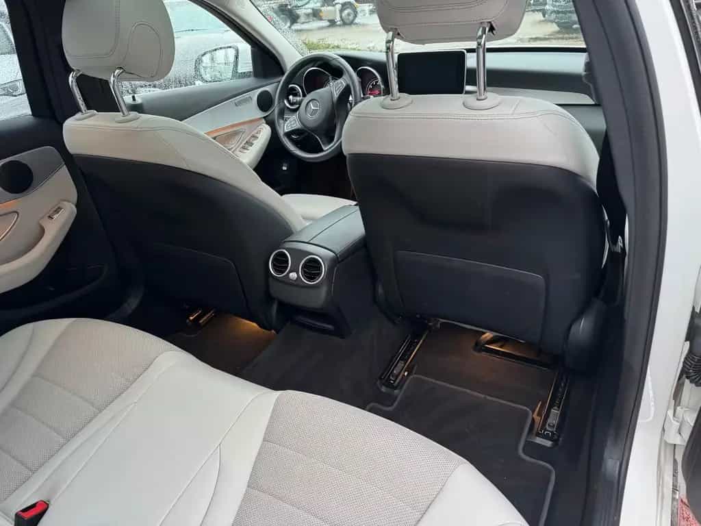 Mercedes-Benz C 200 T CGI/PANO/LEDER/HUD/KAM/AMG 04/2018-photo-20