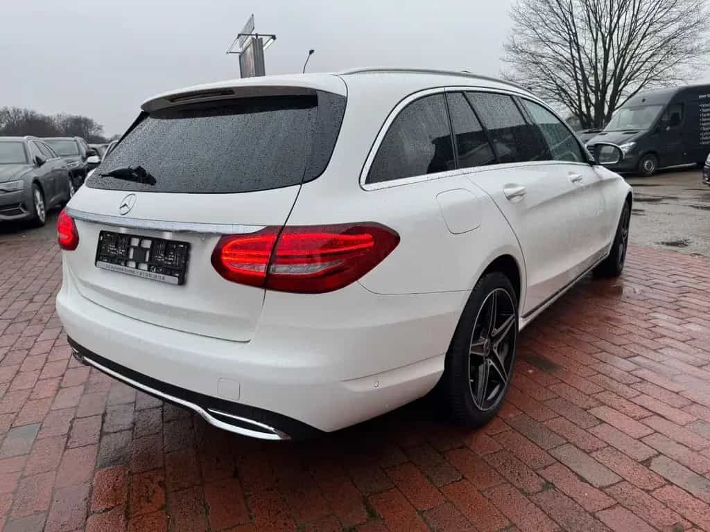Mercedes-Benz C 200 T CGI/PANO/LEDER/HUD/KAM/AMG 04/2018-photo-4