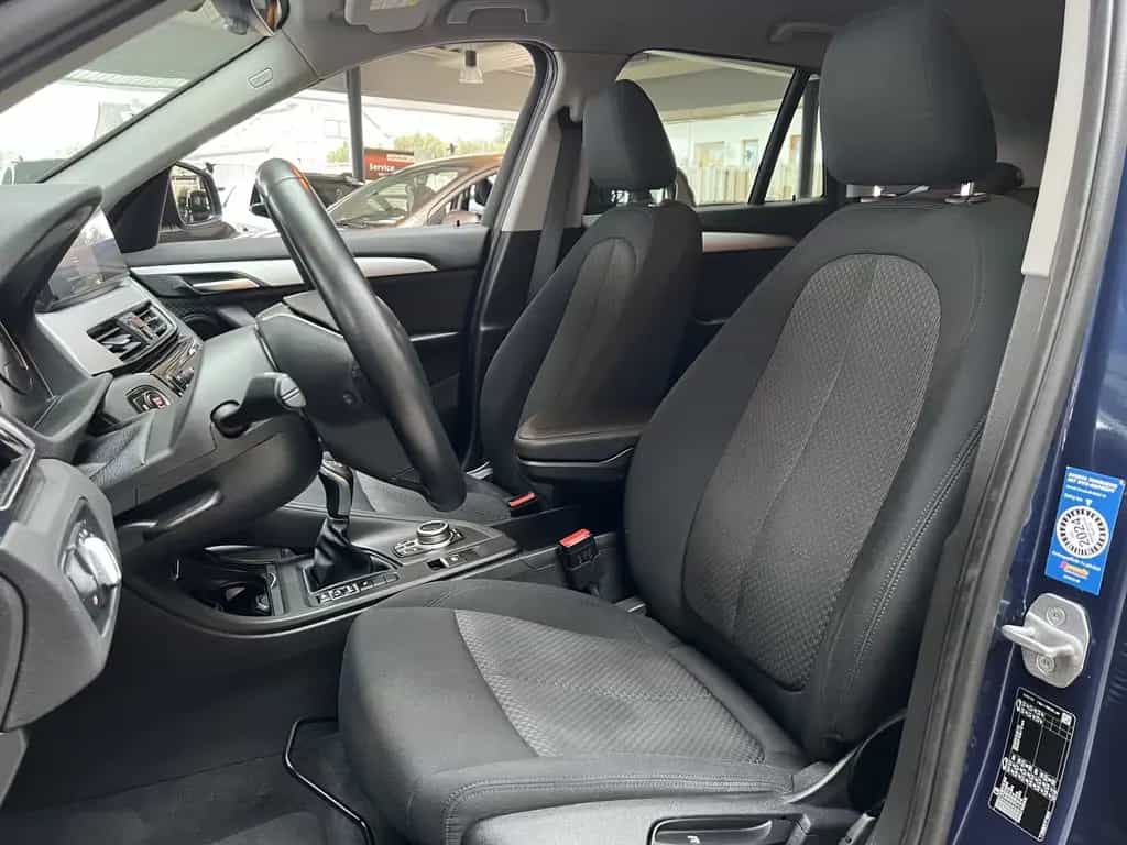 BMW X1 sDrive 18i Navi RFK LED SHZ VOLLFOLIERUNG 10/2020-photo-1