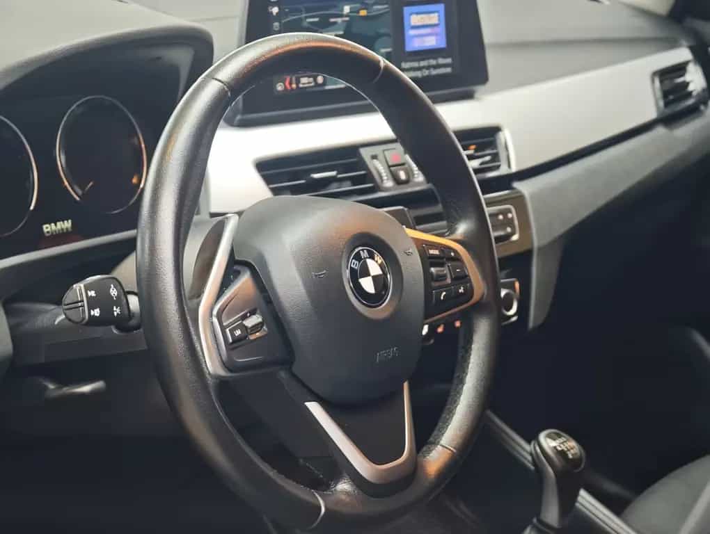 BMW X1 sDrive 18i Navi RFK LED SHZ VOLLFOLIERUNG 10/2020-photo-13
