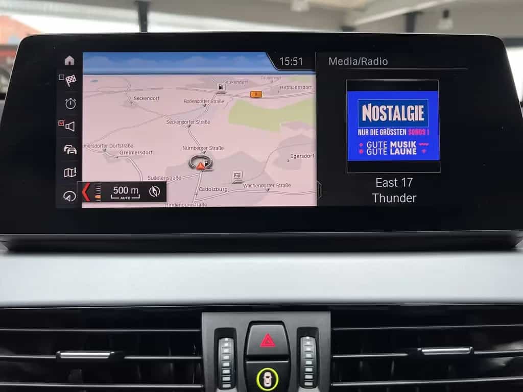 BMW X1 sDrive 18i Navi RFK LED SHZ VOLLFOLIERUNG 10/2020-photo-2