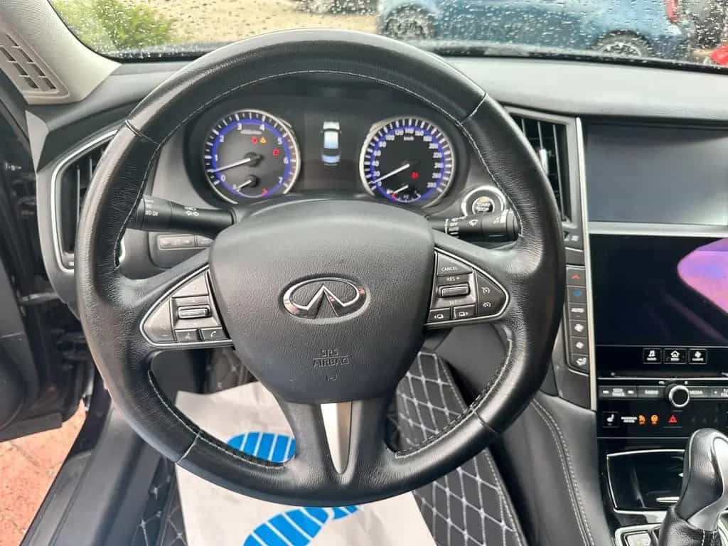 Infiniti Q50 Premium Automatik BiXen LEDER SZH TMP CAM 07/2015-photo-15