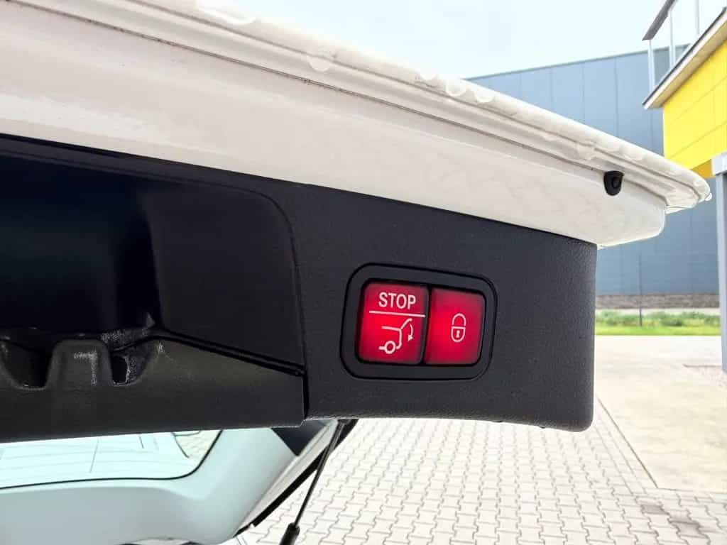 Mercedes-Benz C-Class AMG/BURMESTER/NAVI/DIGITALTACHO/LED* 02/2020-photo-23