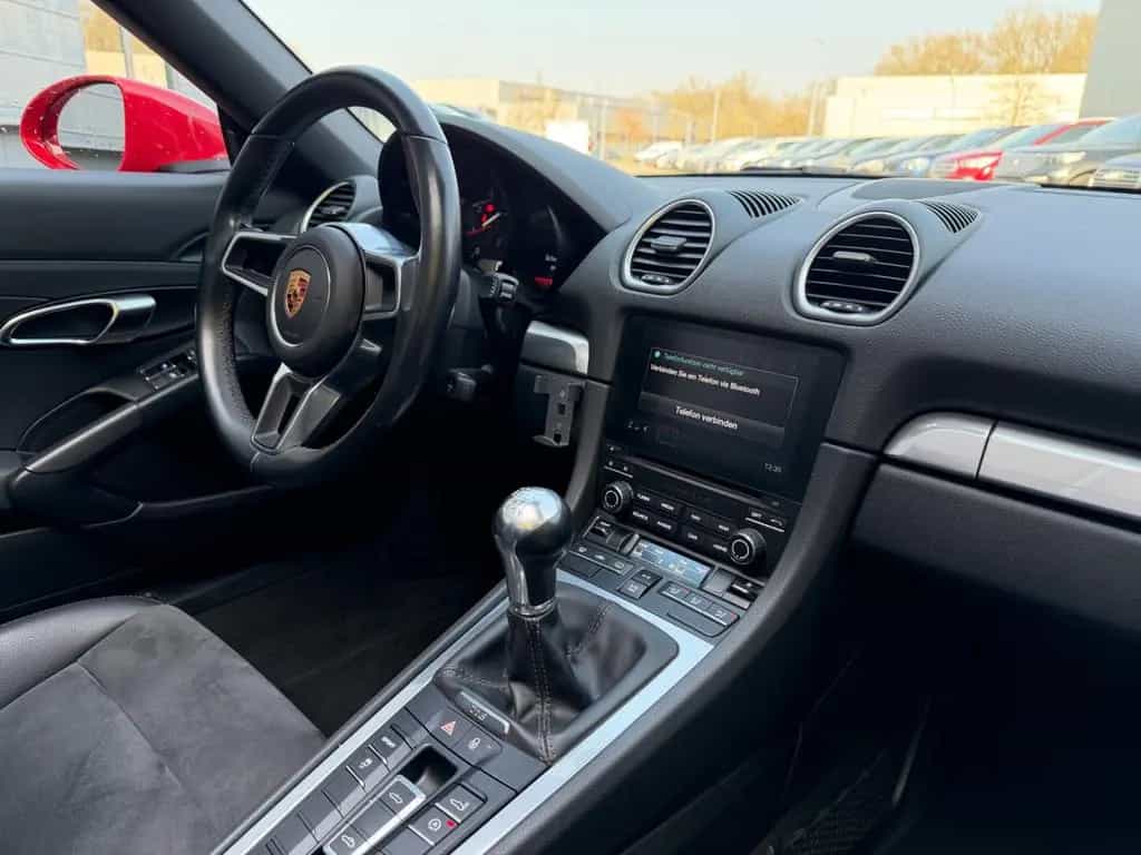 Porsche Boxster718 10/2016-photo-23