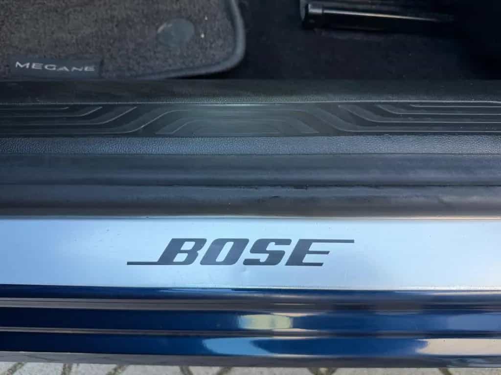 Renault Megane IV Lim. BOSE-Edition/LED/SHZ/KEYLESS 10/2018-photo-10
