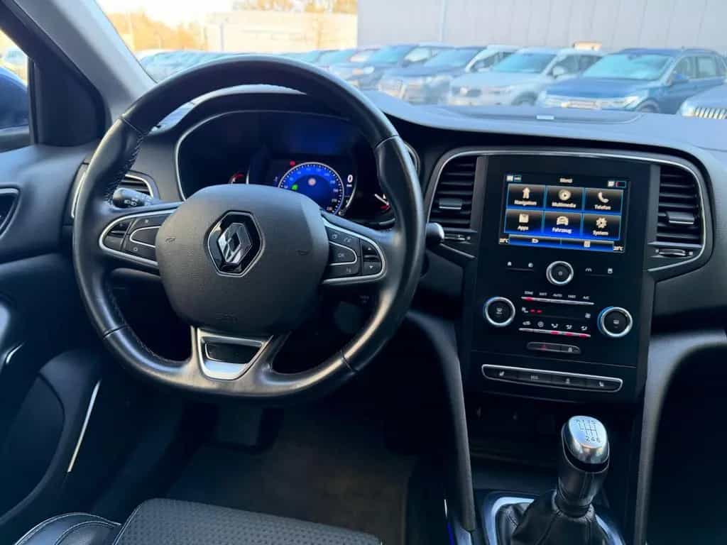 Renault Megane IV Lim. BOSE-Edition/LED/SHZ/KEYLESS 10/2018-photo-17