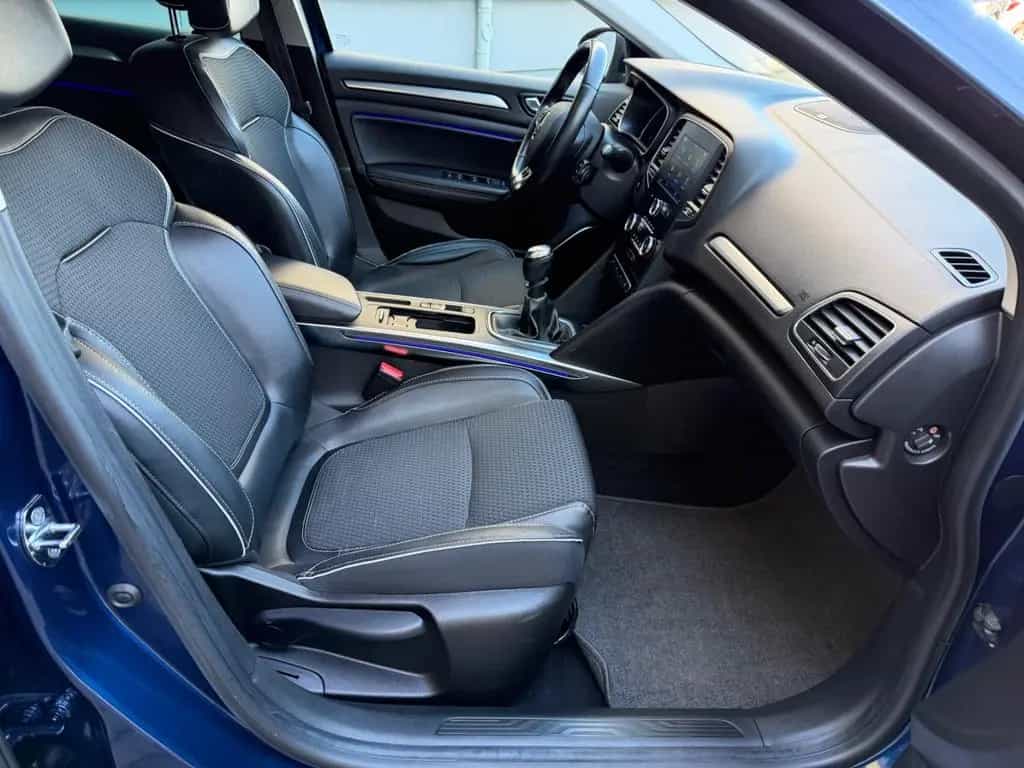 Renault Megane IV Lim. BOSE-Edition/LED/SHZ/KEYLESS 10/2018-photo-24