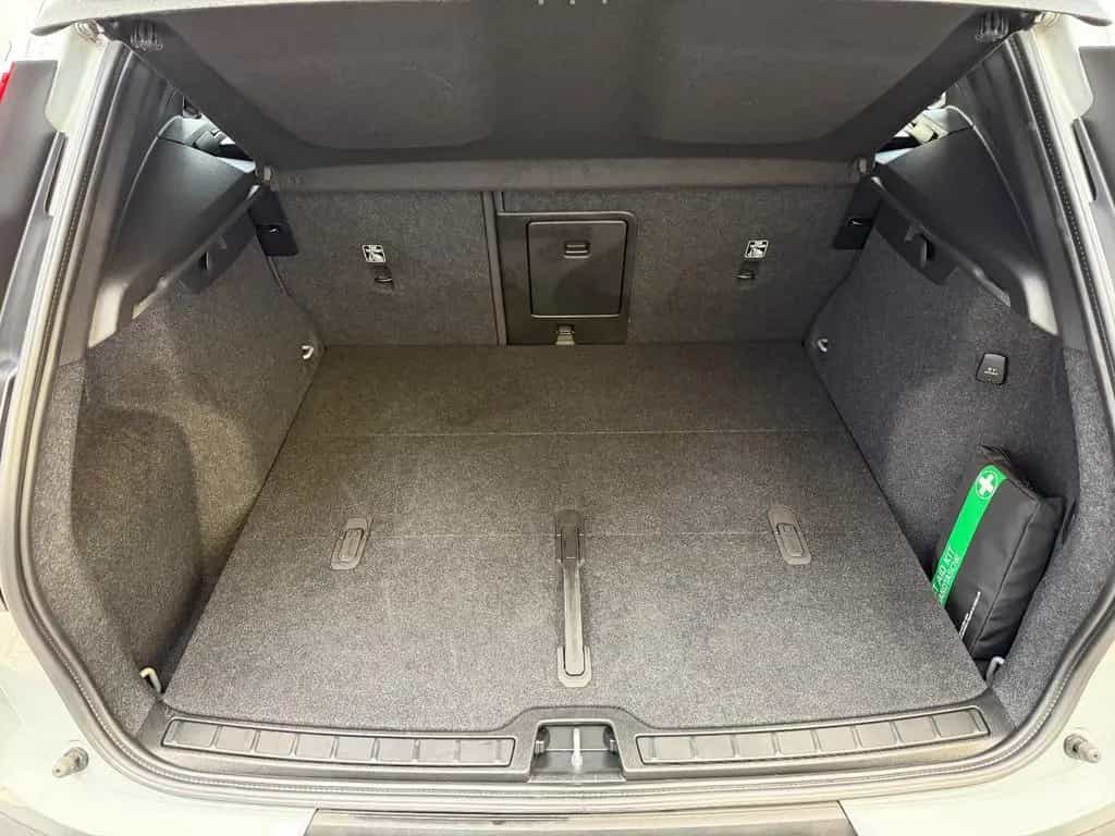 Volvo XC40 Core 2WD/SHZ/KLIMA/AUTOMATIK/LED/ 08/2023-photo-19