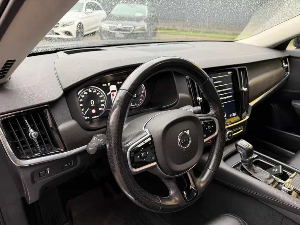 Volvo V90 Cross Country AWD/HEAD UP/ALLRAD/LEDER/8xBRF 06/2019-photo-11