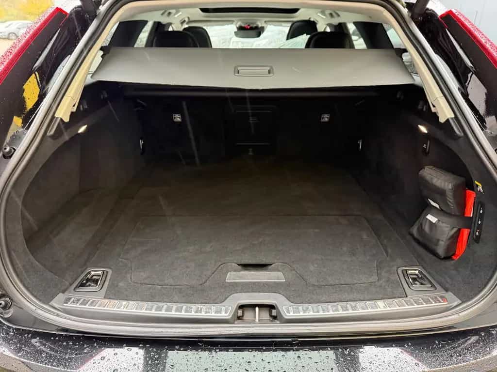Volvo V90 Cross Country AWD/HEAD UP/ALLRAD/LEDER/8xBRF 06/2019-photo-20