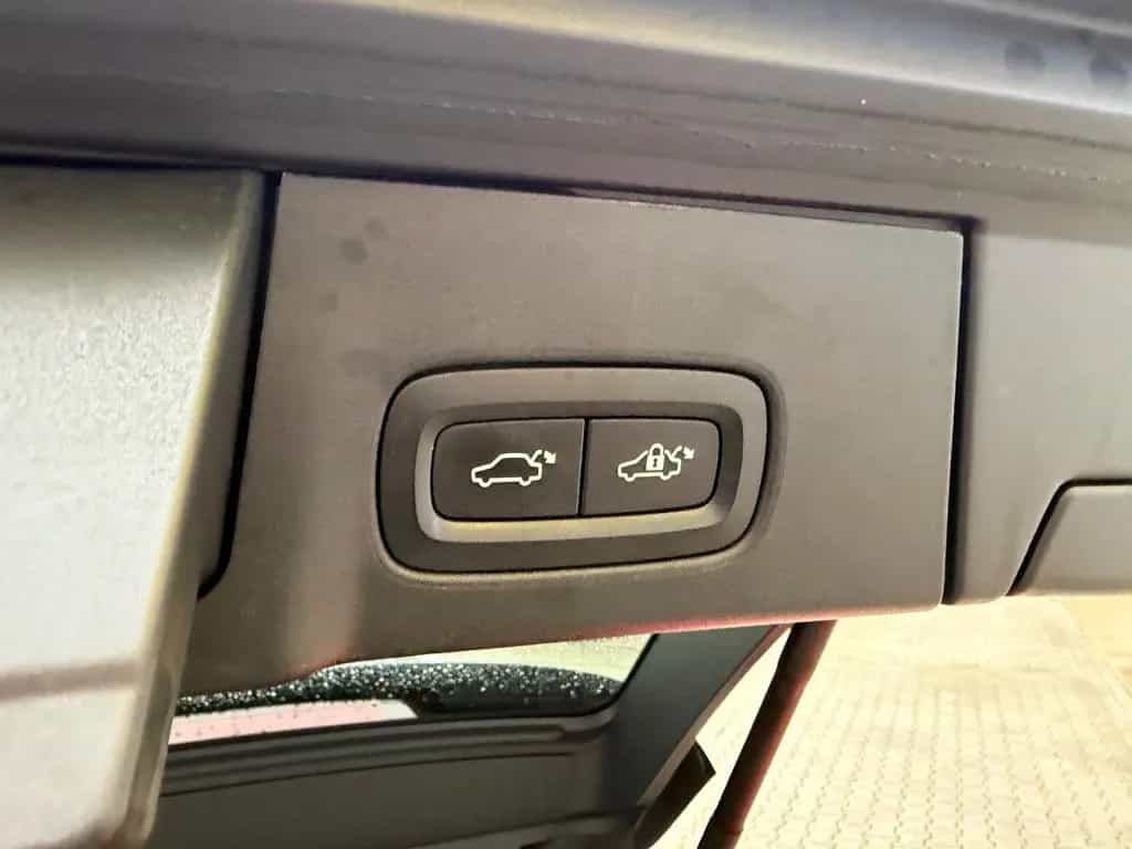 Volvo V90 Cross Country AWD/HEAD UP/ALLRAD/LEDER/8xBRF 06/2019-photo-21