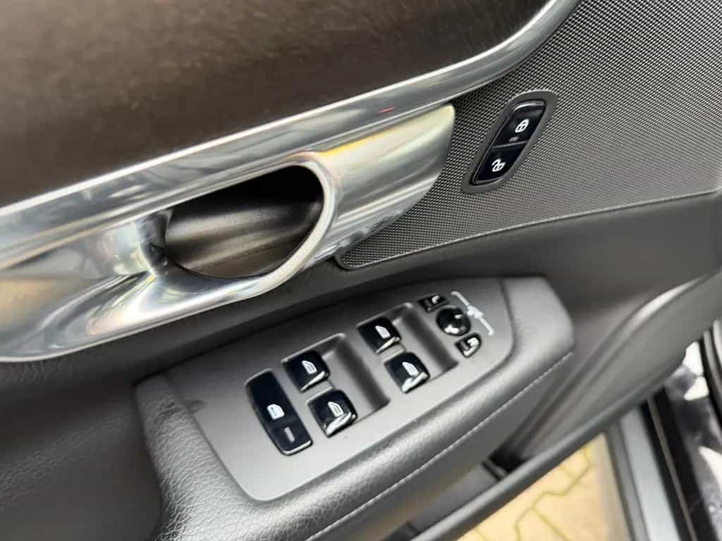 Volvo V90 Cross Country AWD/HEAD UP/ALLRAD/LEDER/8xBRF 06/2019-photo-8