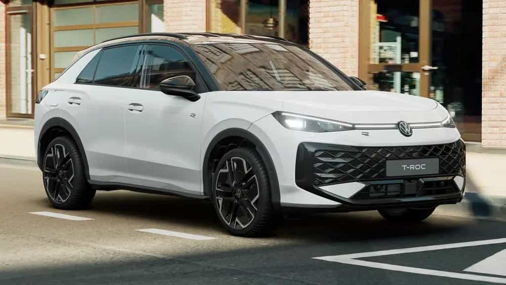 Volkswagen T-Roc R-Line 1.5 l eTSI OPF DSG 360 ACC AUT HUD null-photo-1