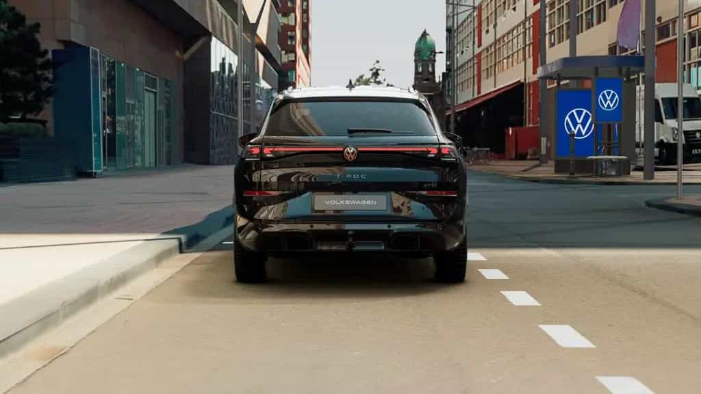 Volkswagen T-Roc R-Line 1.5 l eTSI OPF DSG 360 ACC AHK AUT null-photo-6