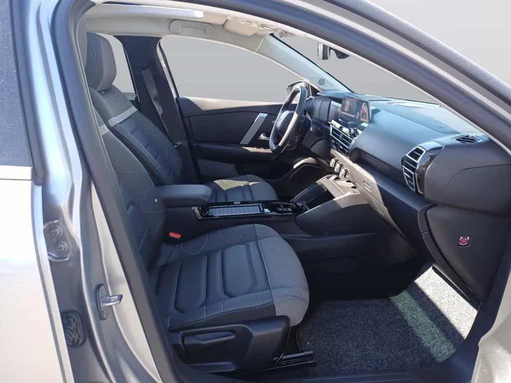 Citroën C4 PureTech 130 EAT8 Shine 10/2023-photo-9