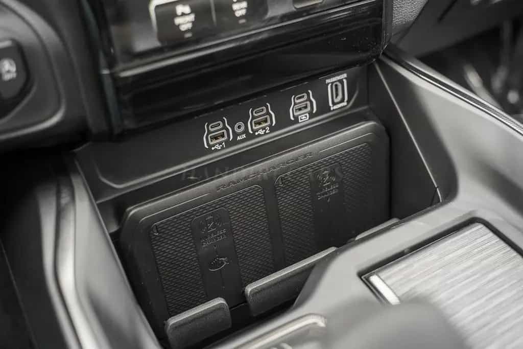 Dodge RAM 2026 RAM Sport Night G/T €67800 +FLOOR SHIFTER null-photo-25