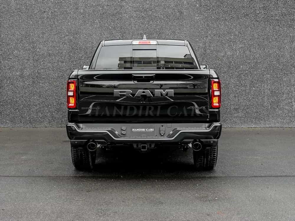 Dodge 2026 RAM Sport Night € 57780 +PANORAMIC SUNROOF null-photo-5