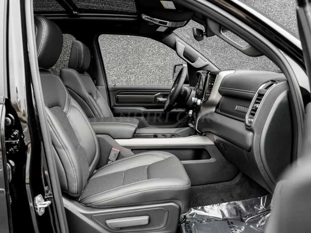 Dodge 2026 RAM Sport Night € 57780 +PANORAMIC SUNROOF null-photo-8