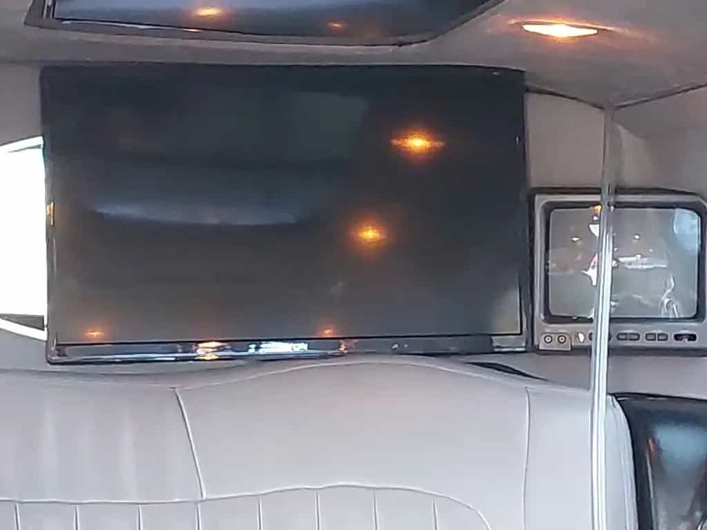 Lincoln Town Car 07/2002-photo-13