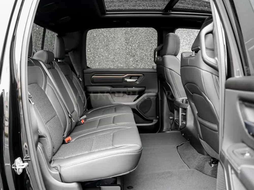 Dodge 2026 RAM Sport Night € 57780 +PANORAMIC SUNROOF null-photo-9