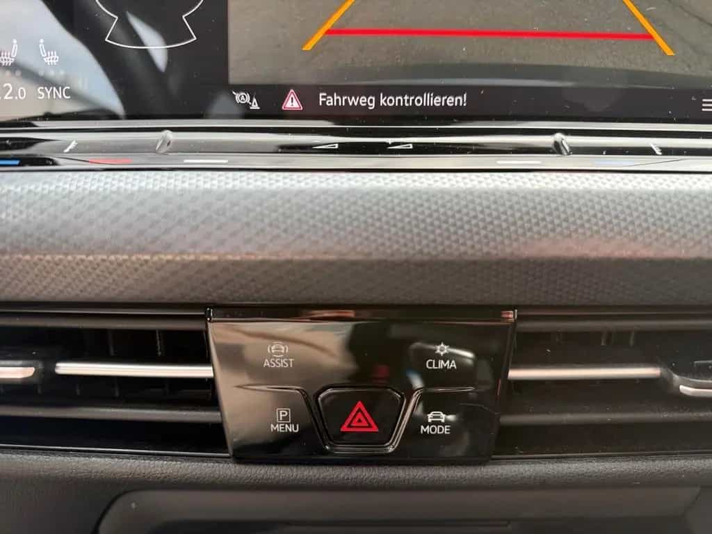 Volkswagen Golf VIII Lim. Active 1.5.-Kamera-HUD-Navi 01/2023-photo-18