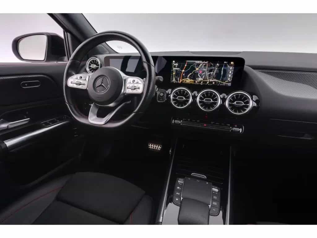 Mercedes-Benz GLA-Class 8G-DCT AMG Line+LED+NAVI+KAMERA+AHK 01/2021-photo-11