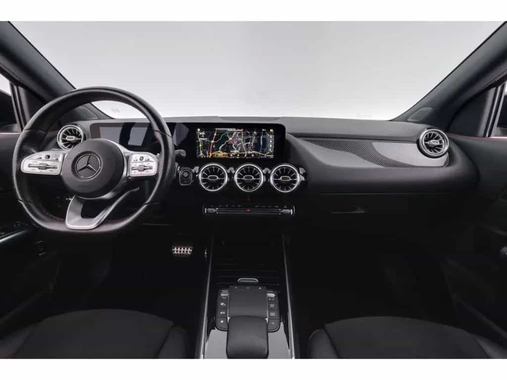 Mercedes-Benz GLA-Class 8G-DCT AMG Line+LED+NAVI+KAMERA+AHK 01/2021-photo-9