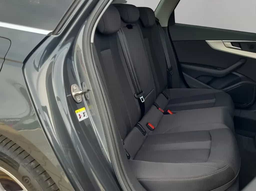 Audi A4 Avant sport *Navi*Xenon*Sitzeizung*PDC* 03/2018-photo-10