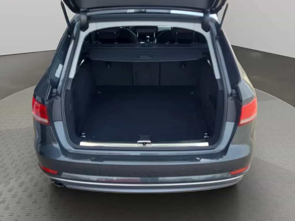 Audi A4 Avant sport *Navi*Xenon*Sitzeizung*PDC* 03/2018-photo-21