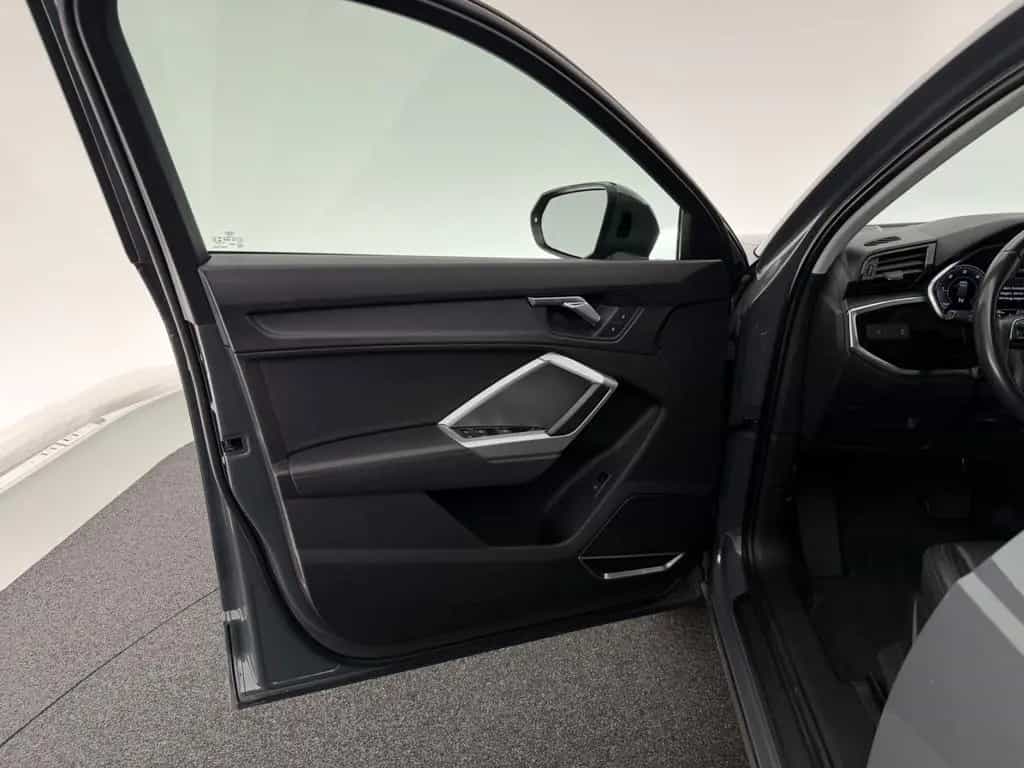 Audi Q3 35 TDI basis*B&O*LED-TEMPO-KEYLESS-AHK-R.KAM 11/2019-photo-24