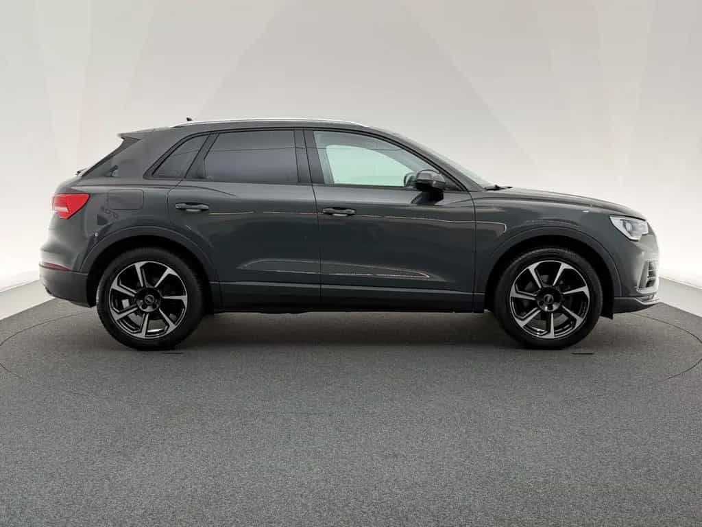 Audi Q3 35 TDI basis*B&O*LED-TEMPO-KEYLESS-AHK-R.KAM 11/2019-photo-7
