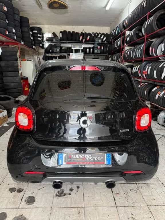 Smart ForFour BRABUS Xclusive 109 CV PELLE TETTO 04/2017-photo-3