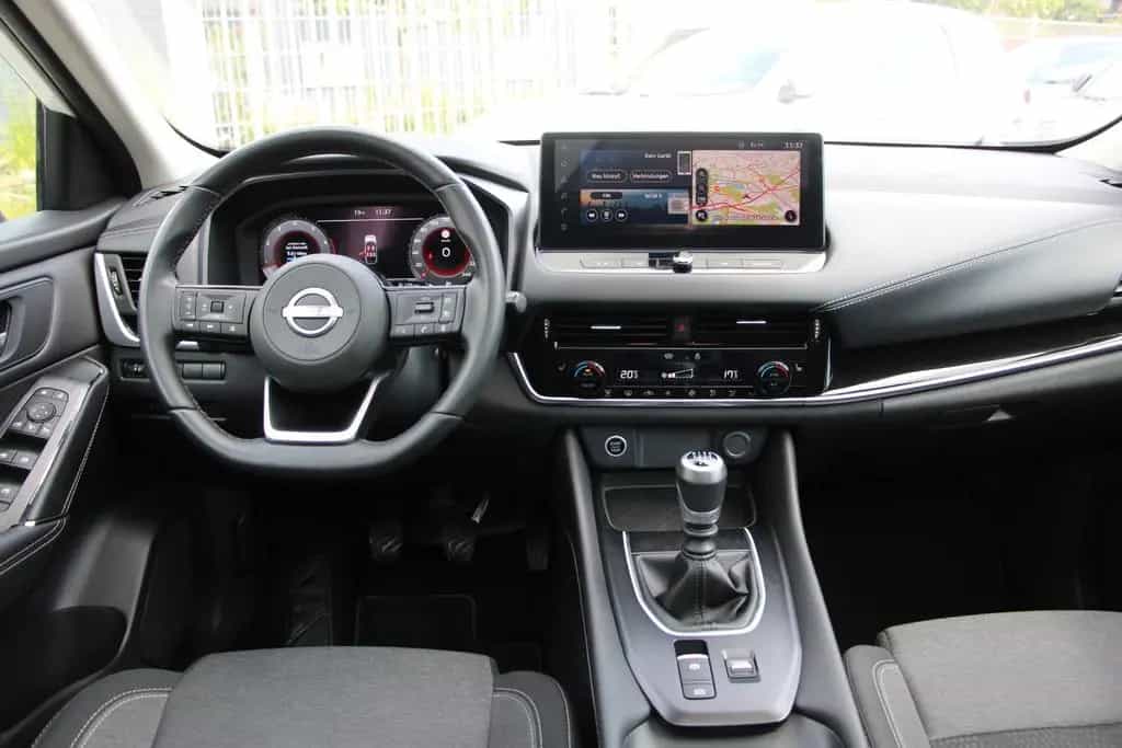 Nissan Qashqai 1.3 DIG-T 140PS N-Connecta/47136 04/2023-photo-11