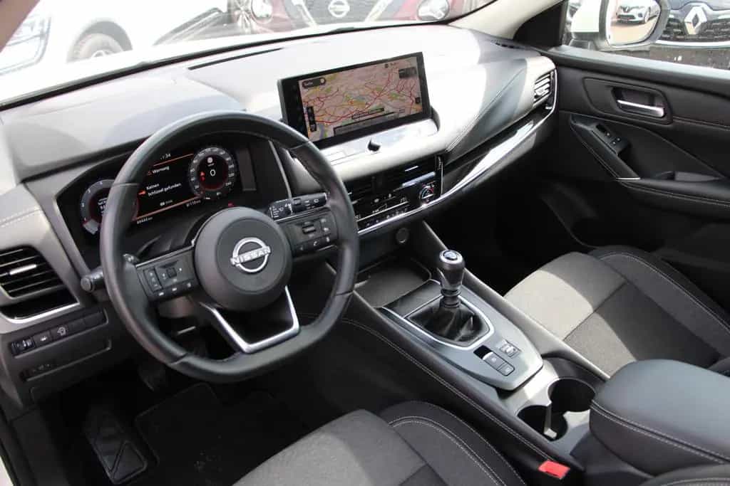 Nissan Qashqai 1.3 DIG-T 140PS N-Connecta/47136 04/2023-photo-9