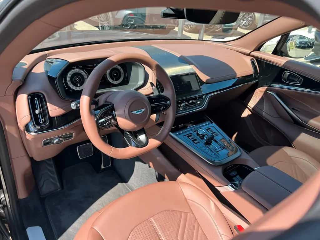Aston Martin DBX 4.0 V8 S 01/2026-photo-8