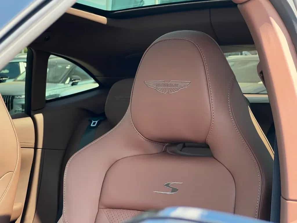 Aston Martin DBX 4.0 V8 S 01/2026-photo-9