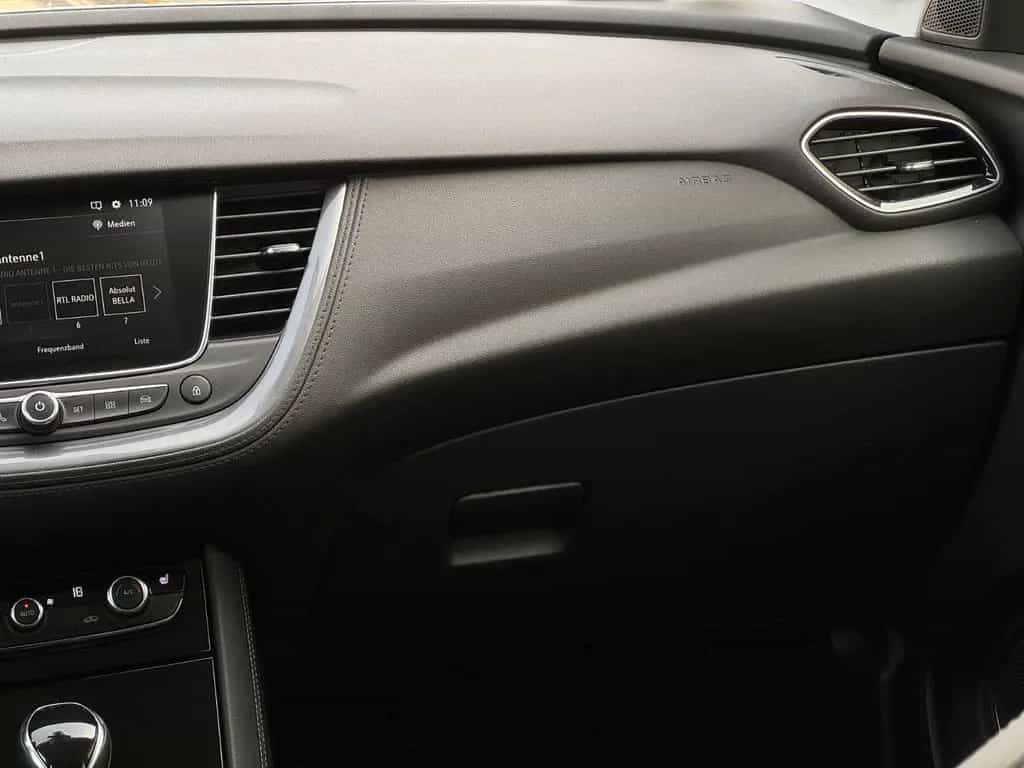 Opel Grandland (X)*NEUWERTIG*KAMERA*AUTOAMTIK*GARAN 04/2021-photo-15
