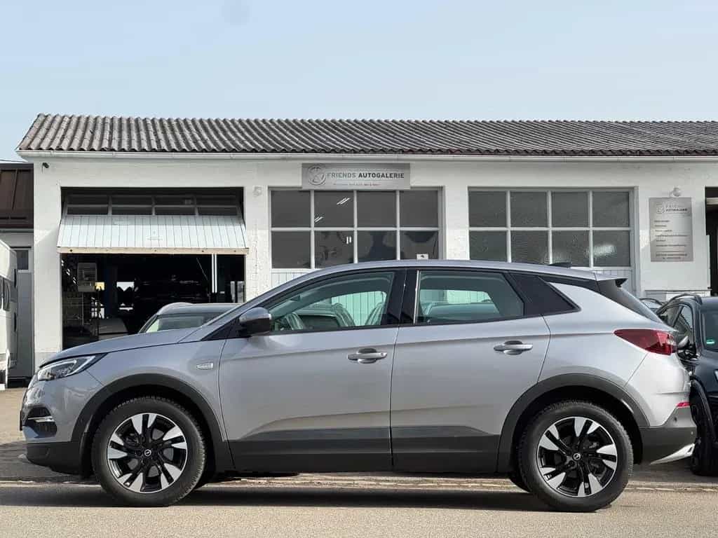 Opel Grandland (X)*NEUWERTIG*KAMERA*AUTOAMTIK*GARAN 04/2021-photo-2