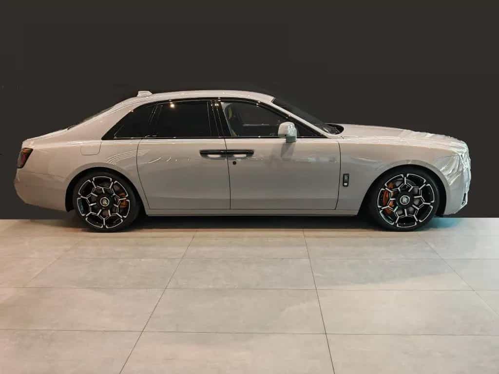 Rolls-Royce Ghost Black Badge - SOFORT !!!!! 06/2026-photo-21